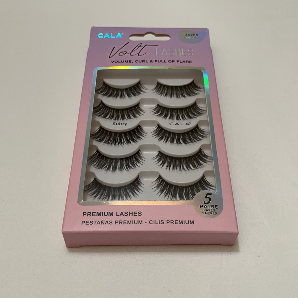 Lashes Bundle - Picture 2 of 5